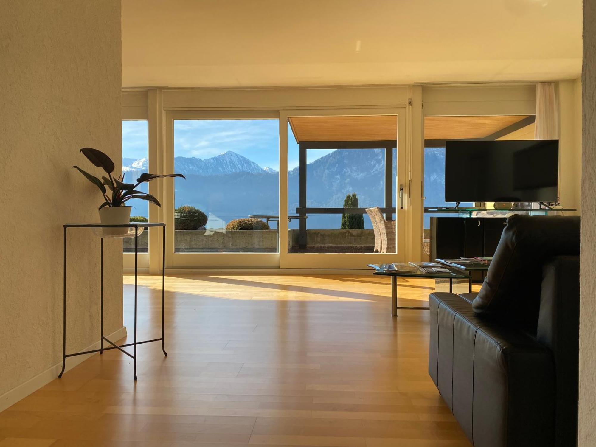Swiss Paradise Weggis Bagian luar foto